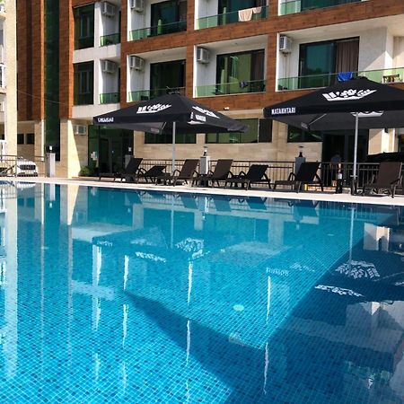 Magnetiti Hotel 乌雷基 外观 照片