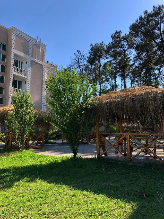 Magnetiti Hotel 乌雷基 外观 照片