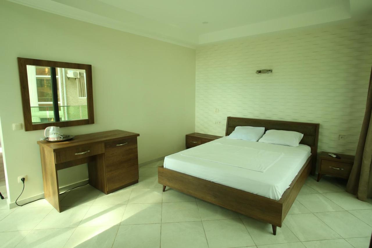 Magnetiti Hotel 乌雷基 外观 照片