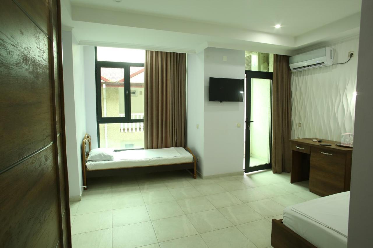 Magnetiti Hotel 乌雷基 外观 照片