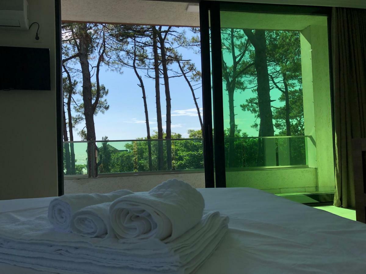 Magnetiti Hotel 乌雷基 外观 照片